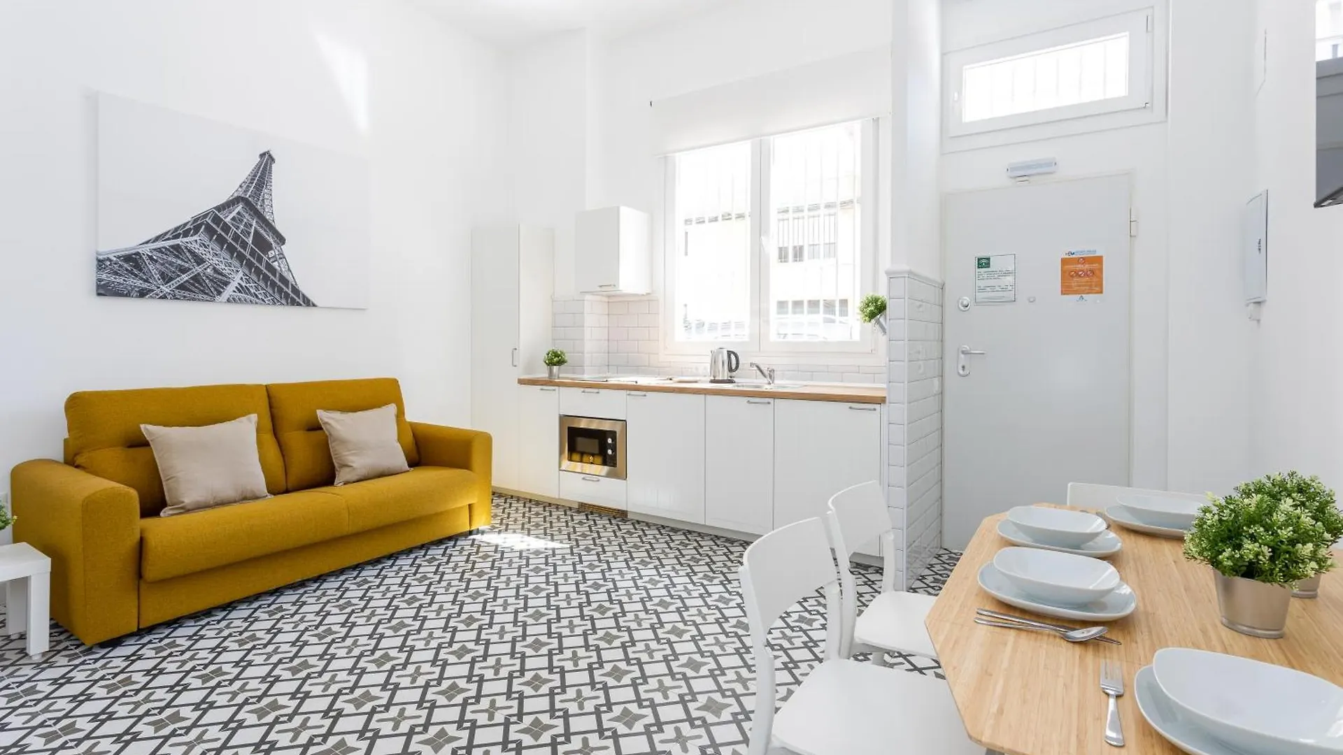 Apartament Holidays2Malaga Picasuss Loft New Built Close Huelin Beach And Promenade