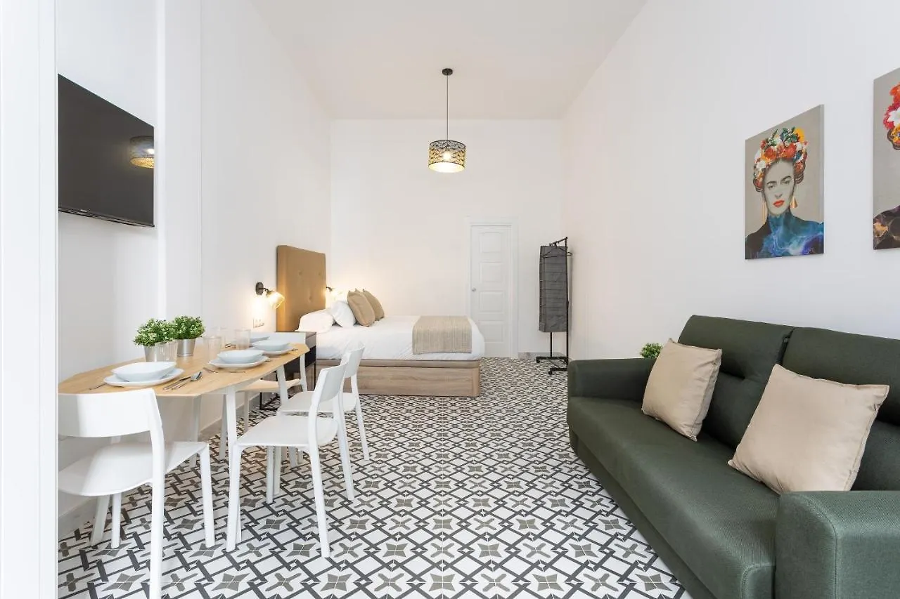 Holidays2Malaga Picasuss Loft New Built Close Huelin Beach And Promenade Appartamento